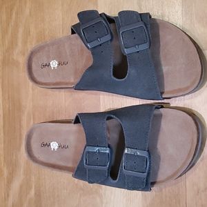Nicer leather upper GaaHuu sandals size  6